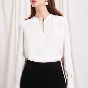 Petite Studio Blouse